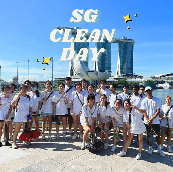 SP students who volunteered for the SG Clean Day posing in a group photo